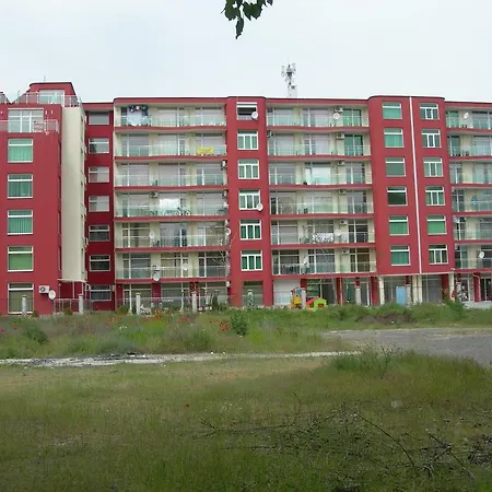 Studio With Balcony Slăntjev Brjag